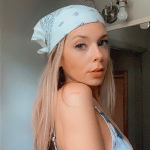 Meet your Posher, Tiffany